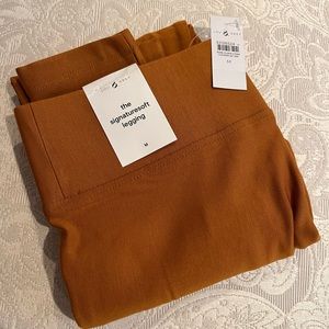 Lou and Grey signature soft legging NWT